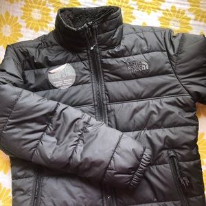 The North face new- reversible coat